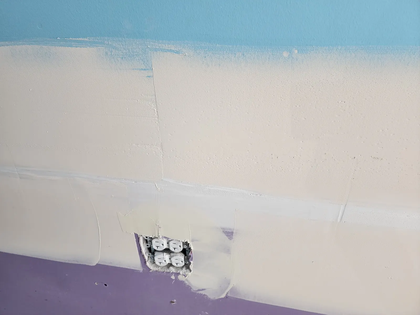 Interior wall paint color detail in Glendale Heights home